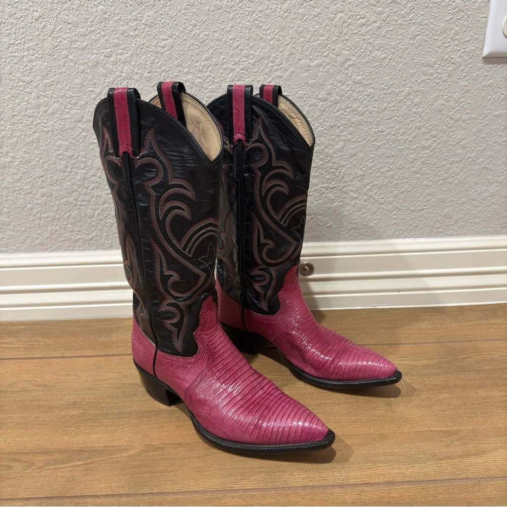 Larry Mahan Pink and Black western Boots
